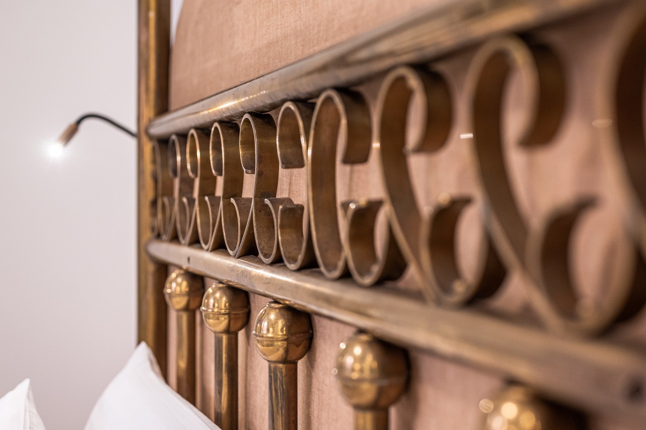 Χρυσός Καθρέφτης Room View 4