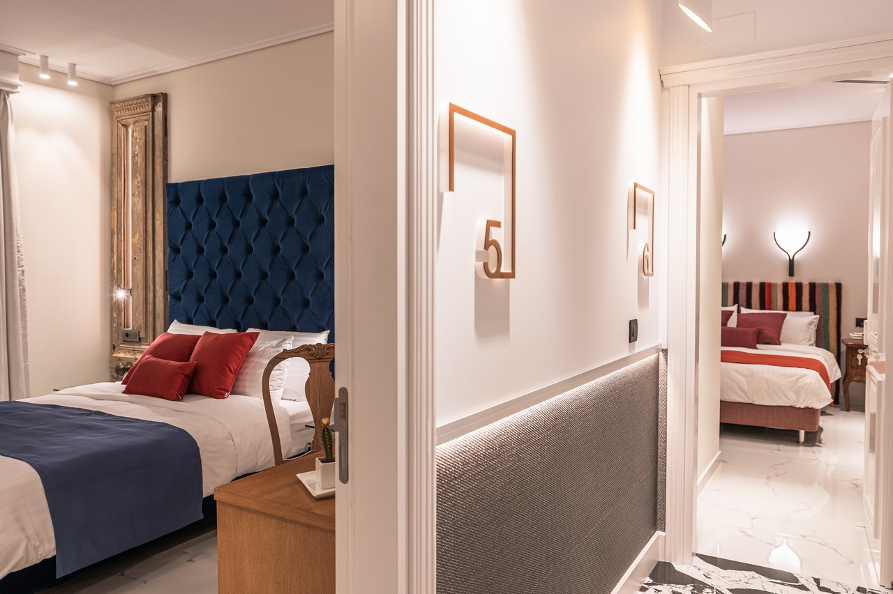 Μπλε Βελούδο Room